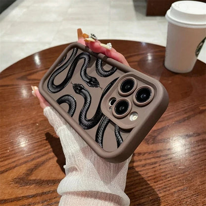 🐍 Coque iPhone Graffiti Snake – Style audacieux & protection antichoc intégrale